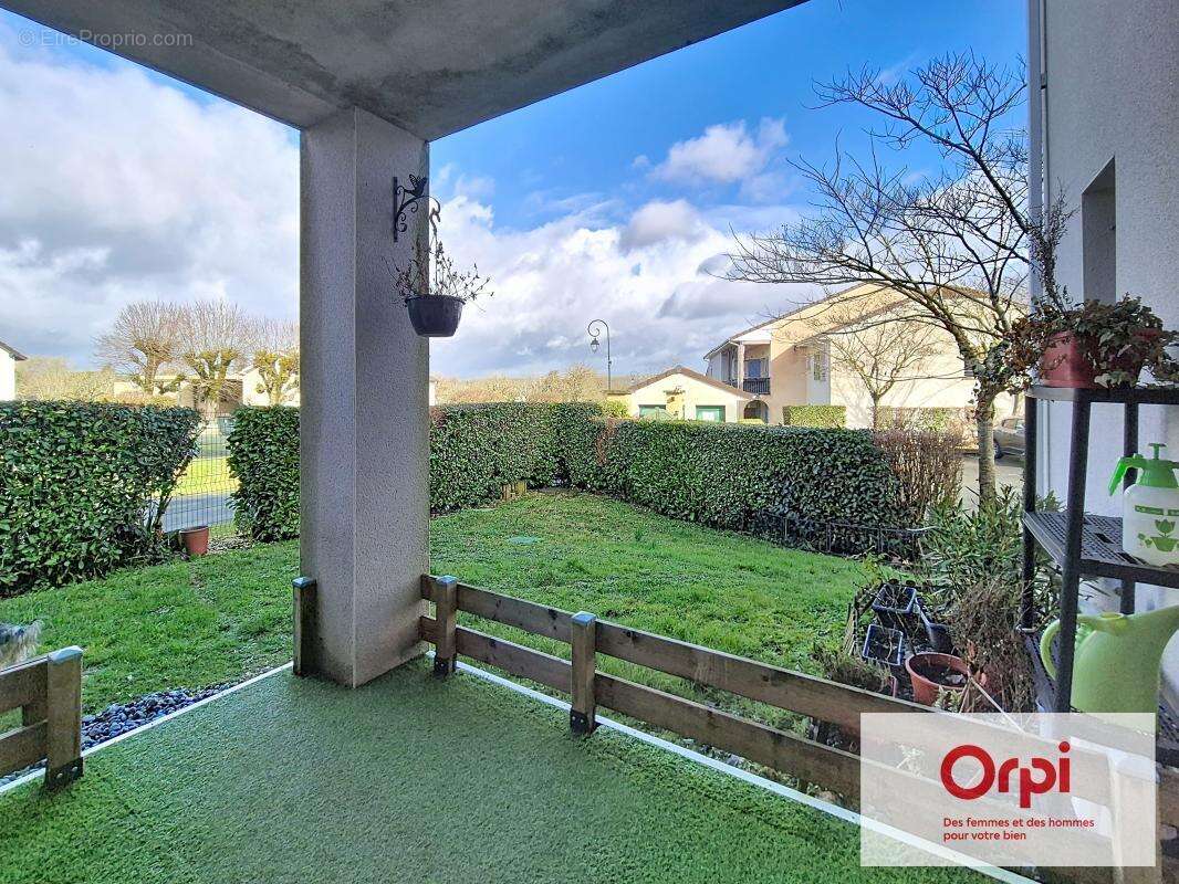 Appartement à PAZAYAC