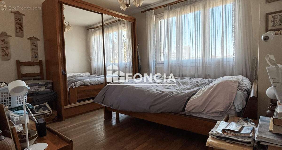 Appartement à VIRY-CHATILLON