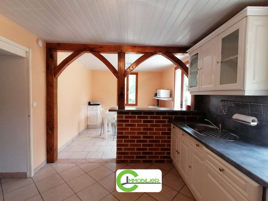 Maison à SEMUR-EN-VALLON