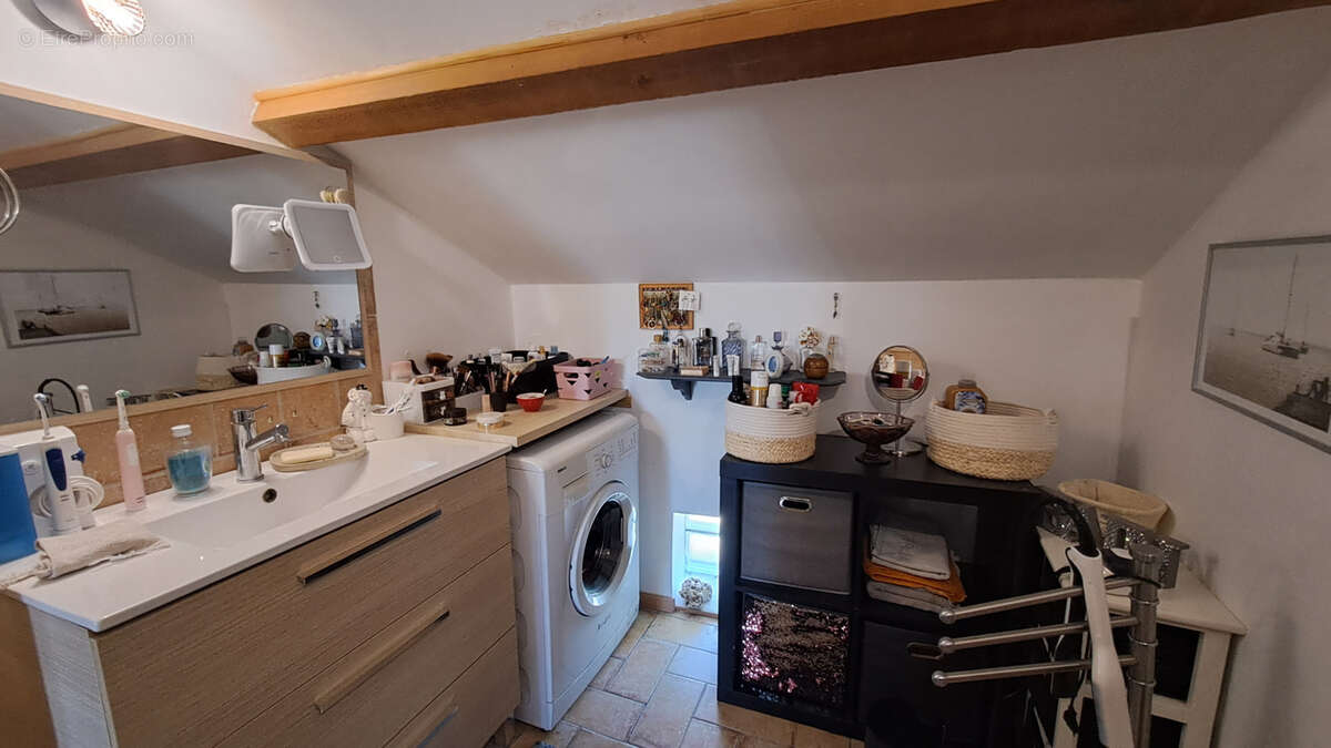 Maison à TRAVAILLAN