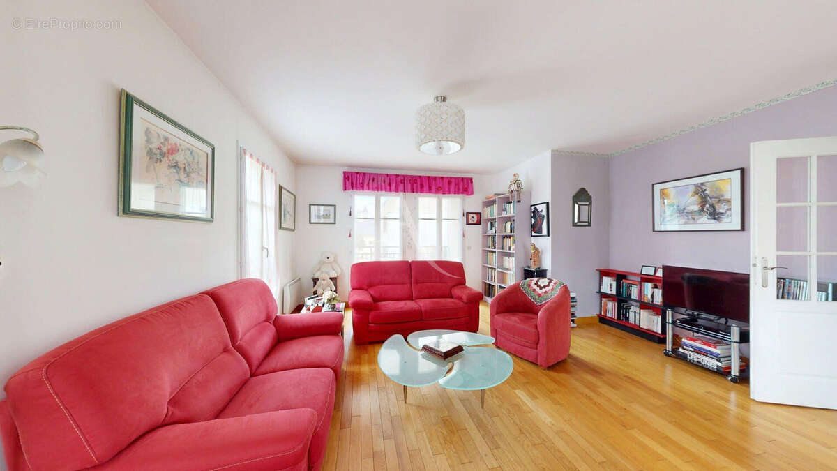 Appartement à LE PLESSIS-ROBINSON