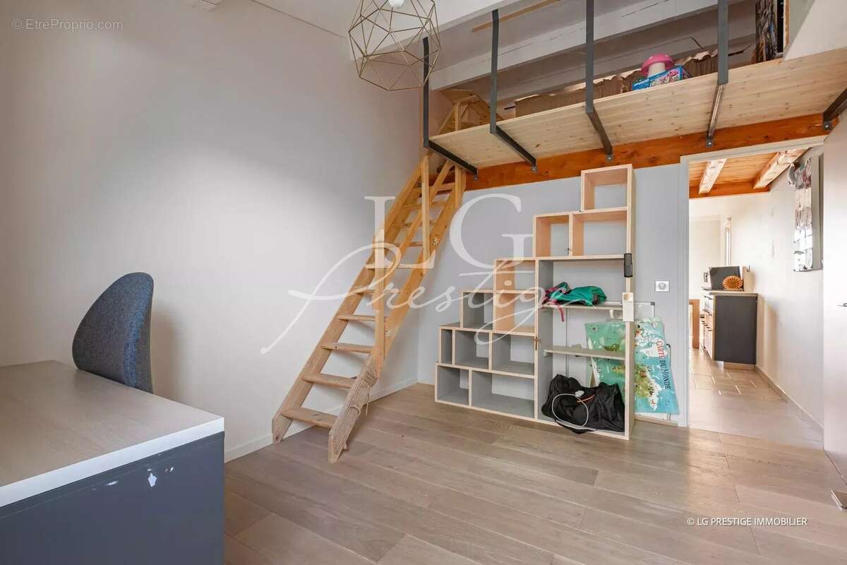 Maison à THEOULE-SUR-MER