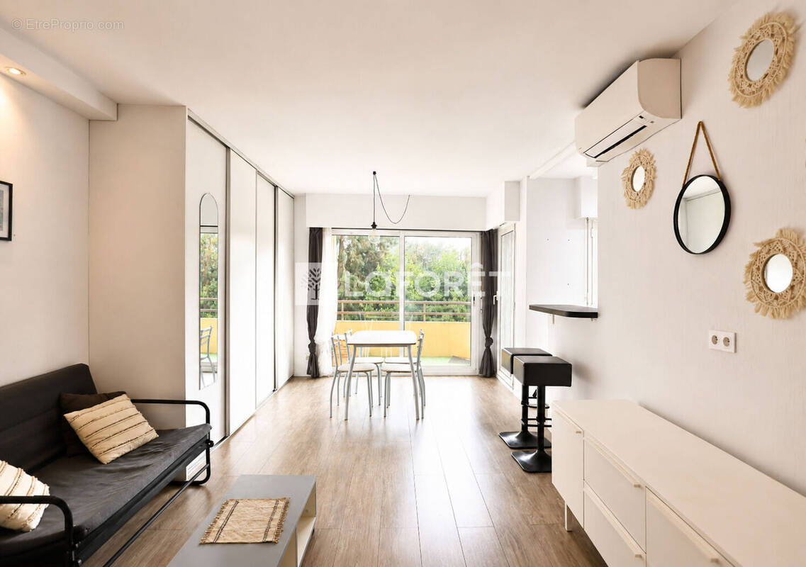 Appartement à LE CANNET
