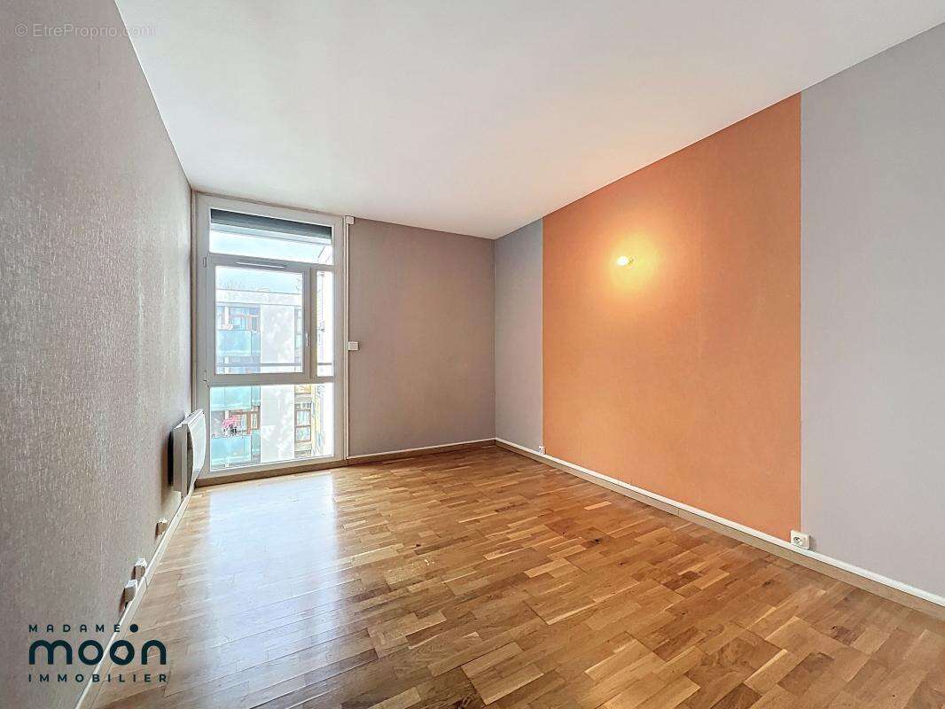 Appartement à OULLINS