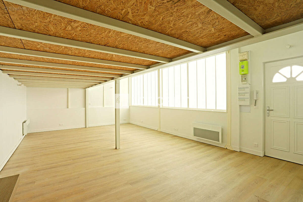 Commerce à MONTROUGE