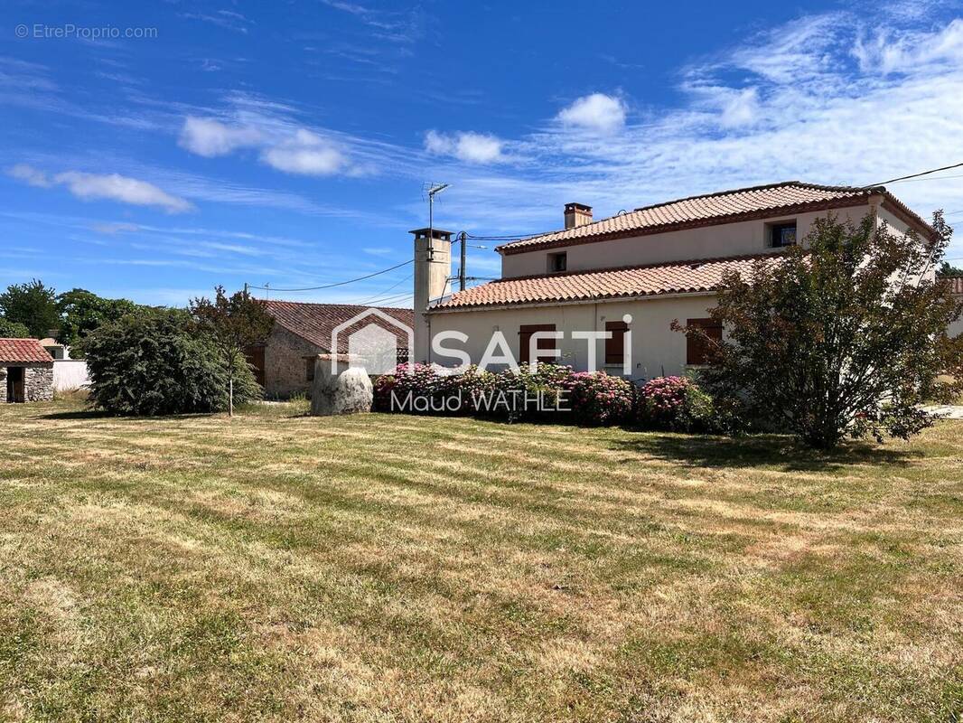 Photo 1 - Maison à SAINT-HILAIRE-LA-FORET