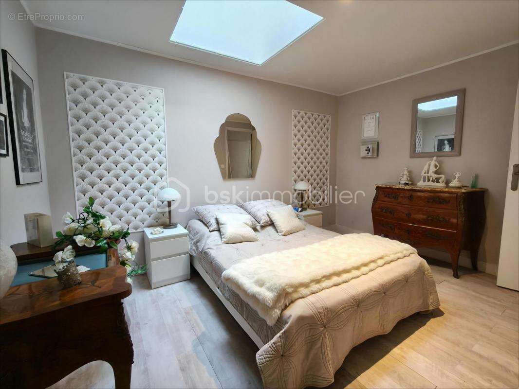 Appartement à HARDRICOURT