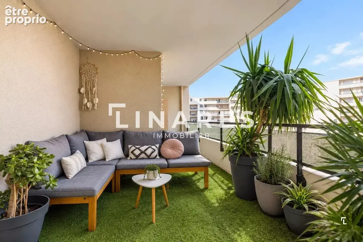 CANTINI ÉLÉGANCE - Appartement T4 de 84m² - Terrasses - Box - 13008 - photo 8