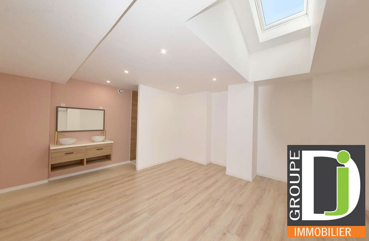 Appartement à ROMANS-SUR-ISERE