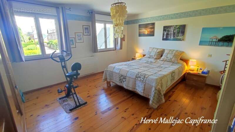 Maison à SAINT-PIERRE-EN-PORT