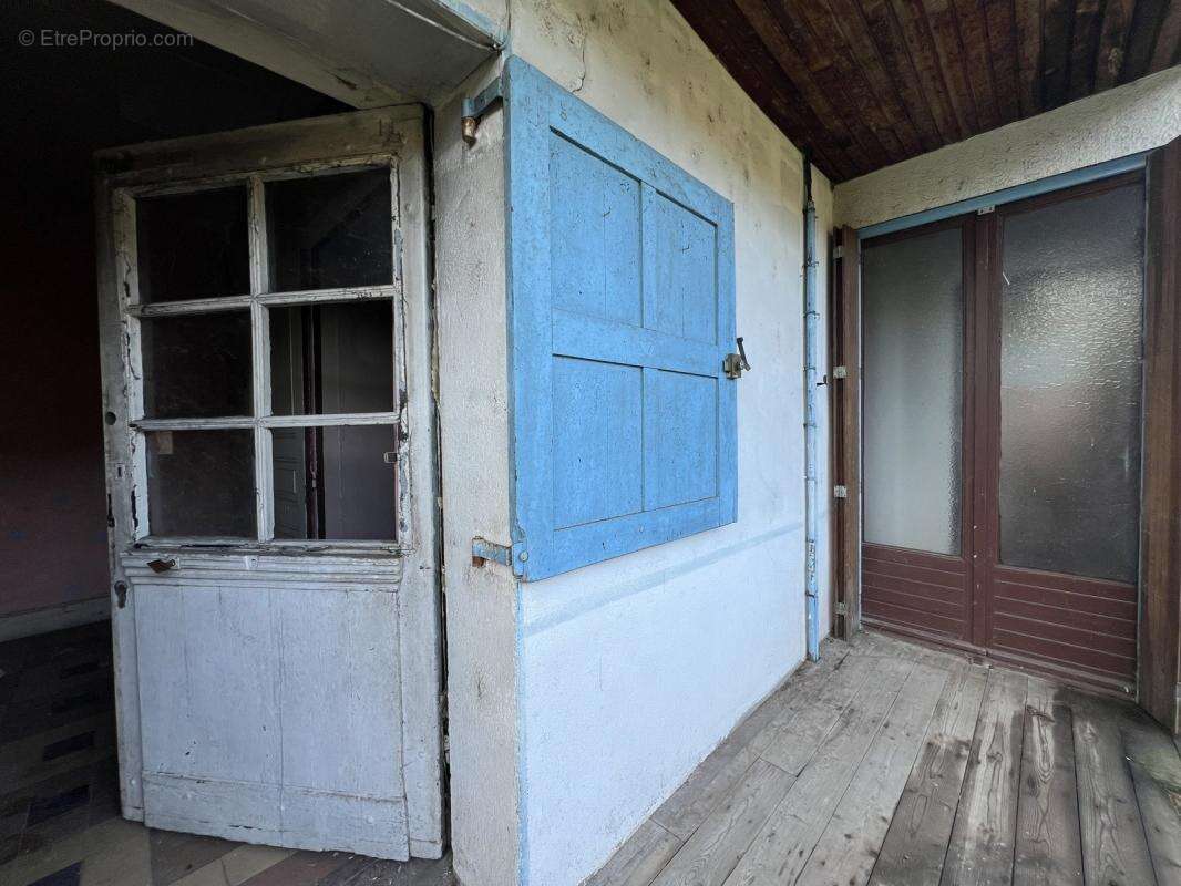 Maison à DECAZEVILLE