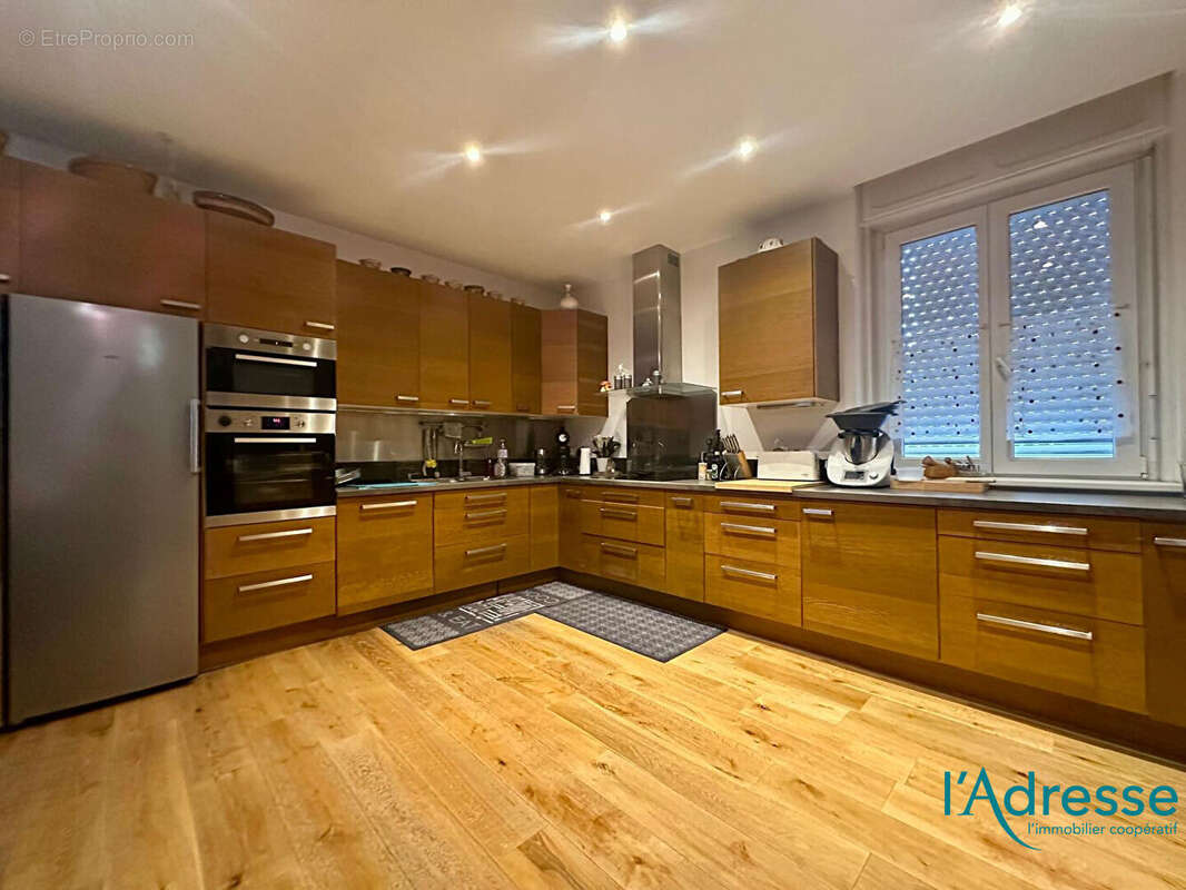 Maison 350 m² à Colmar  - photo 6