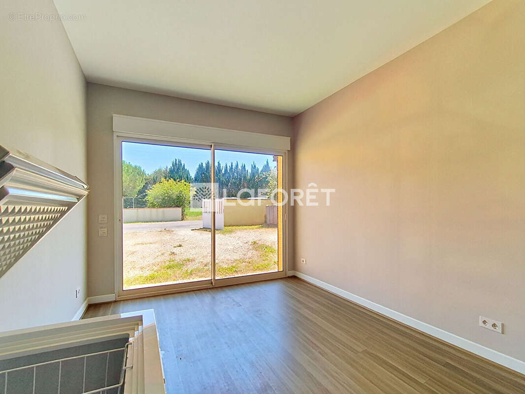 Maison Saint Nauphary 5 pièces 113 m2 avec piscine ! - photo 15