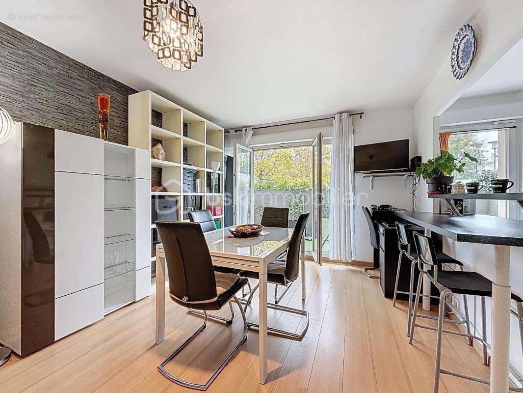 Appartement à JOUY-LE-MOUTIER