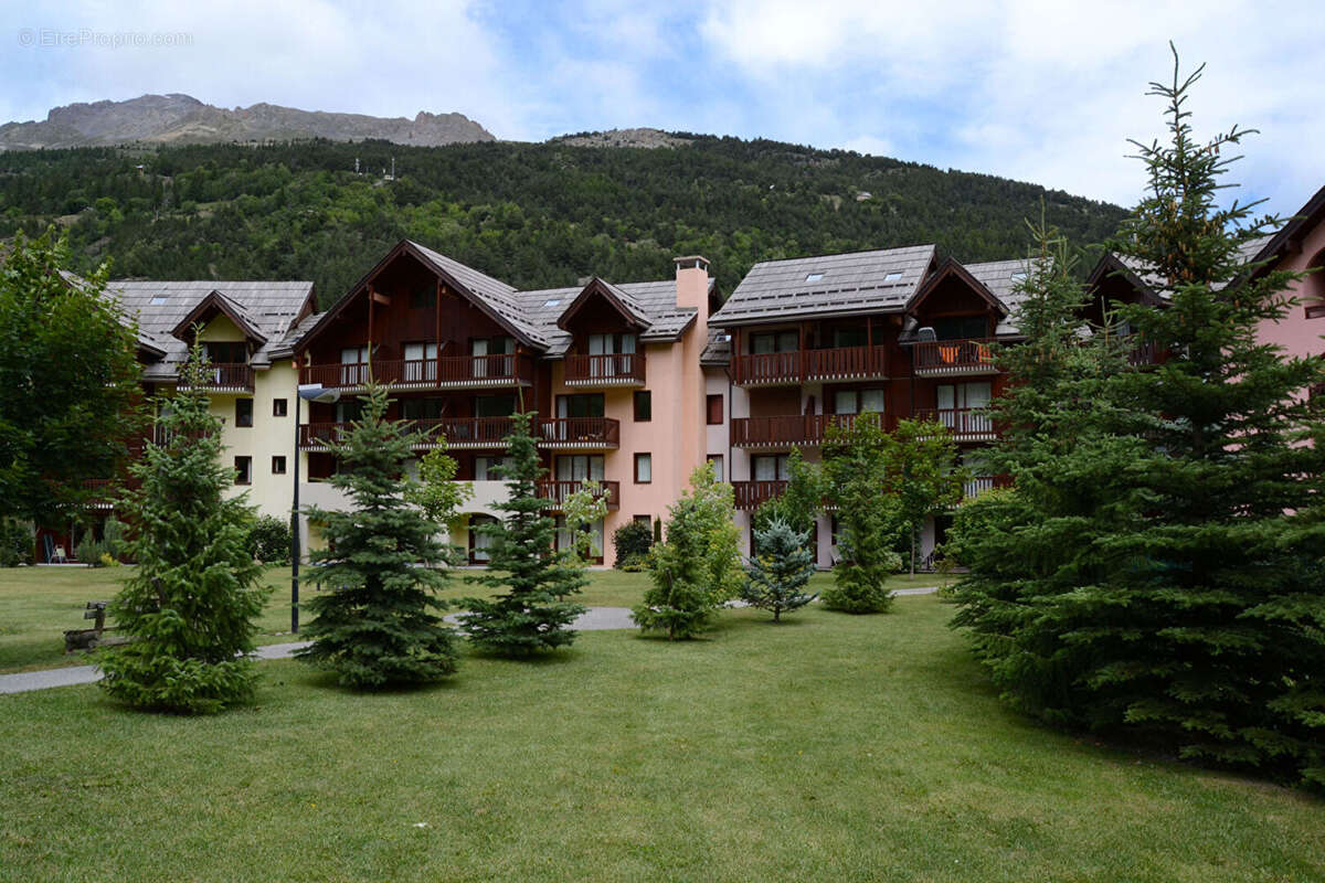 Appartement à LA SALLE-LES-ALPES