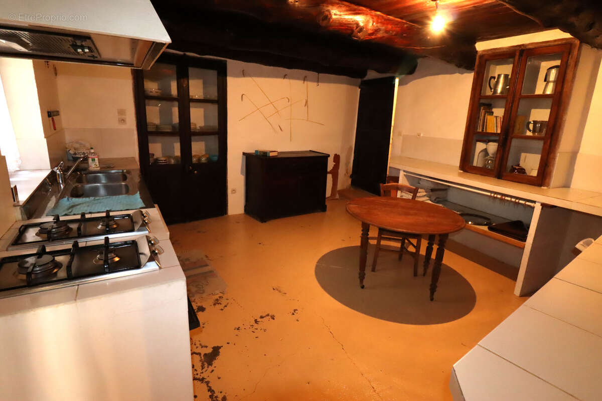 Maison à THORAME-BASSE