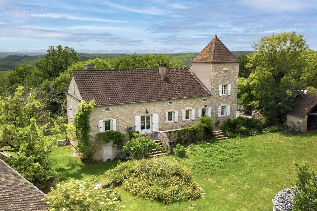 Maison à SAINT-CIRQ-LAPOPIE