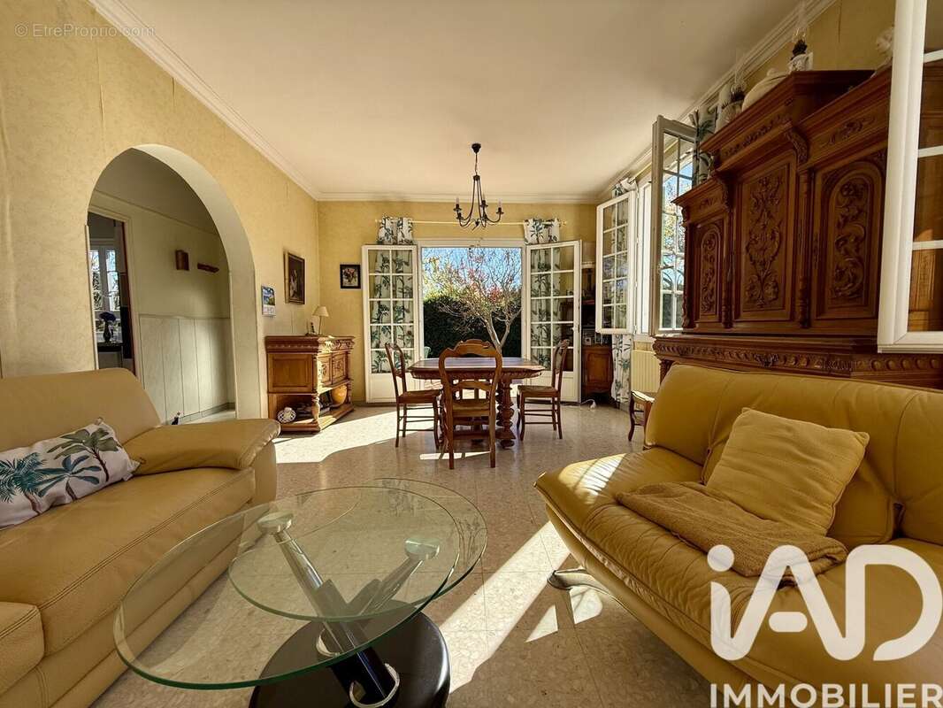 Photo 5 - Maison à LOURMARIN