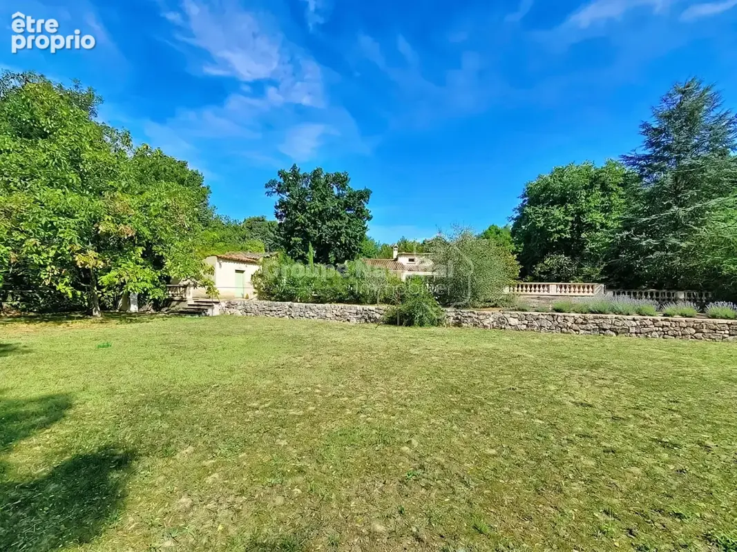 Callian - villa familiale spacieuse -calme absolu -piscine chauffée - grand terrain - photo 14