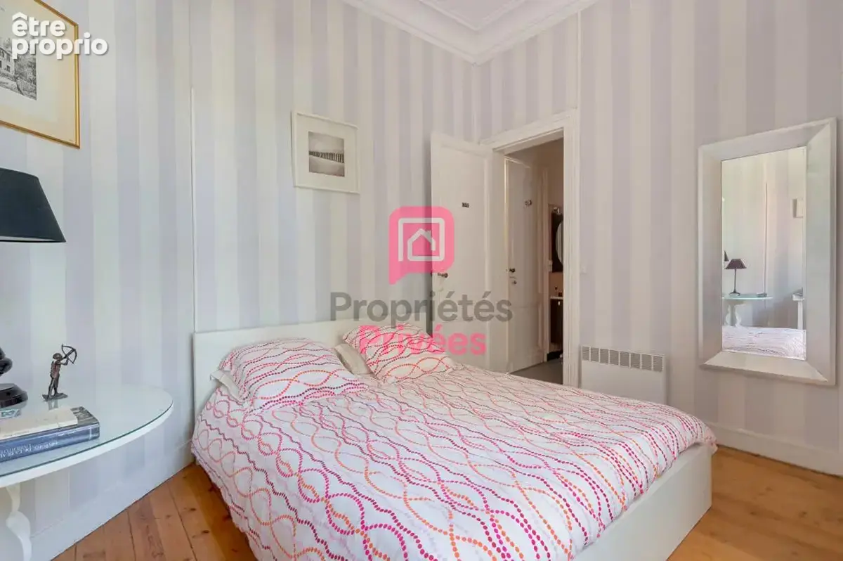 ARCACHON - Appartement de caractère avec jardin privatif au sein d'une remarquable villa Arcachonnaise - photo 10
