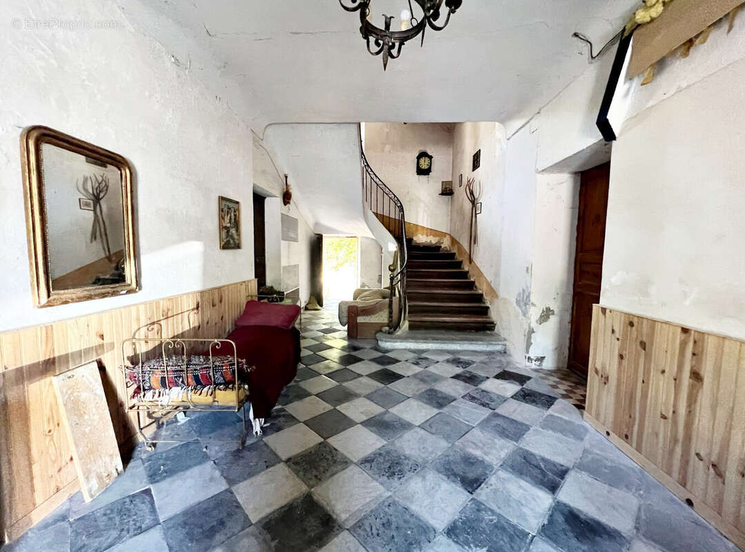 Maison à CASTELLANE