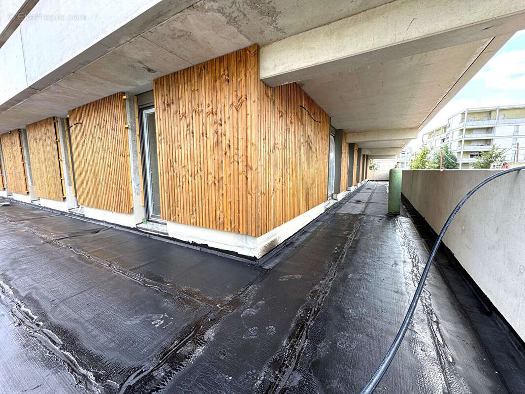 Appartement Toulouse 3 pièces 62m² + 61m² de terrasse ! SAINT-MARTIN-DU-TOUCH - photo 2