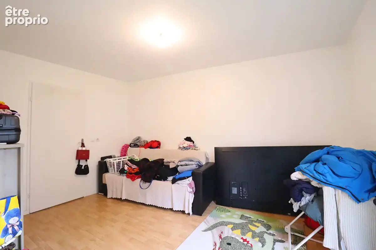 Duplex 5 pièces avec grand jardin, 4 chambres et double parking - photo 9
