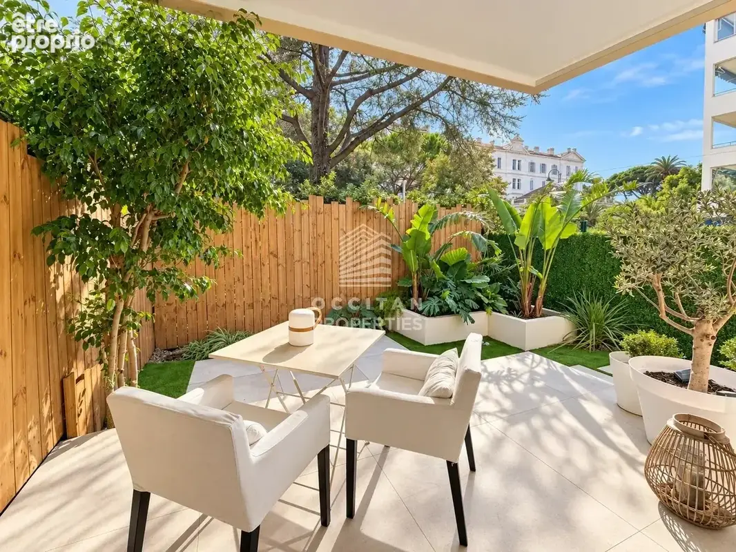 500 mètres de la mer - 85 m2 de terrasse/jardin - refait à neuf - photo 2