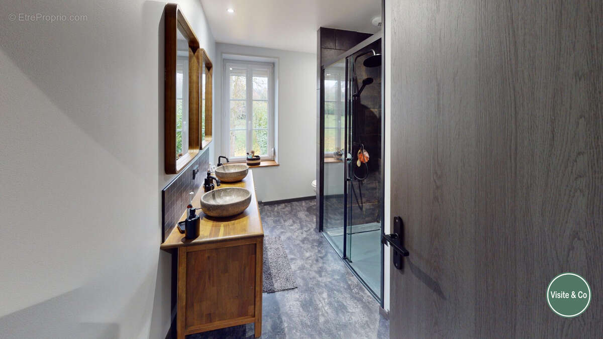 Maison à LE MESNIL-VILLEMENT