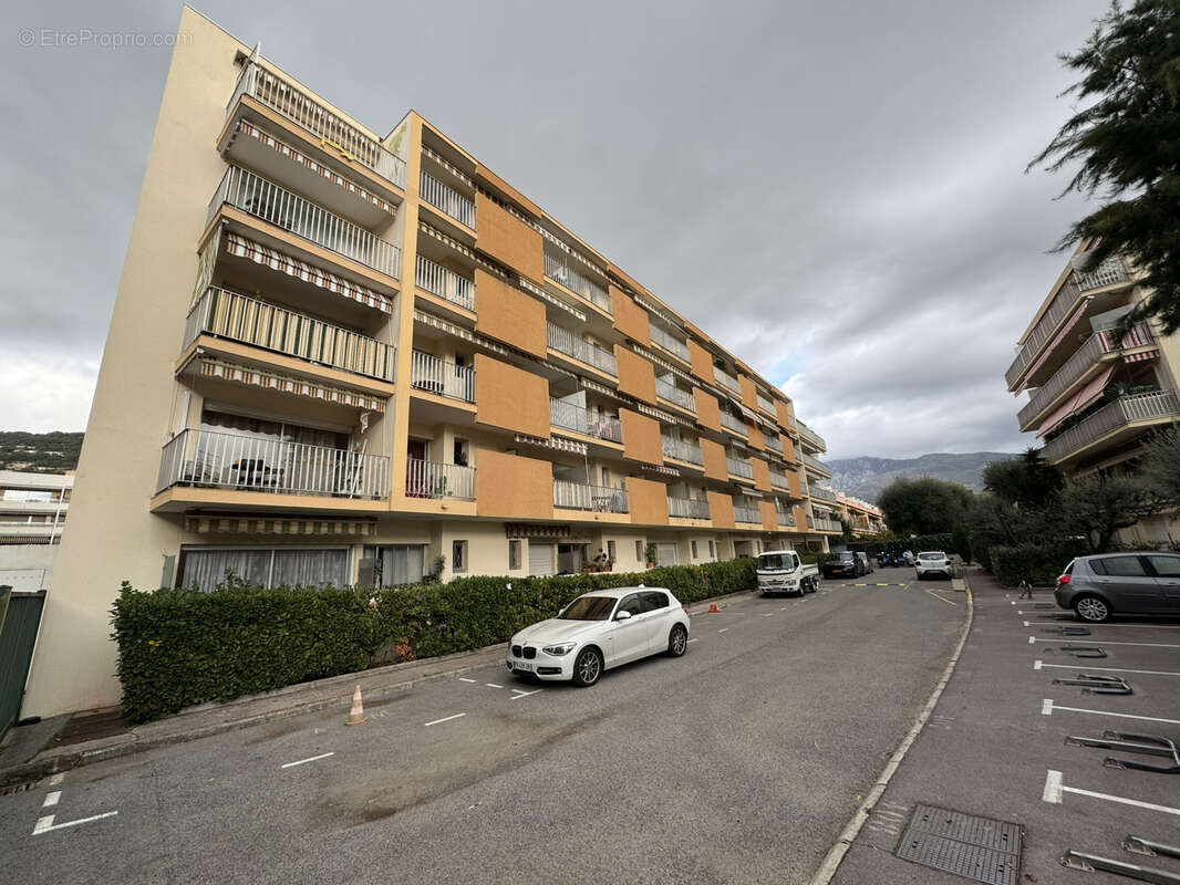 Appartement à ROQUEBRUNE-CAP-MARTIN