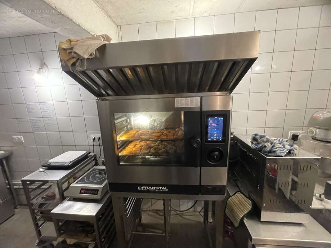 Autre à PARIS-20E