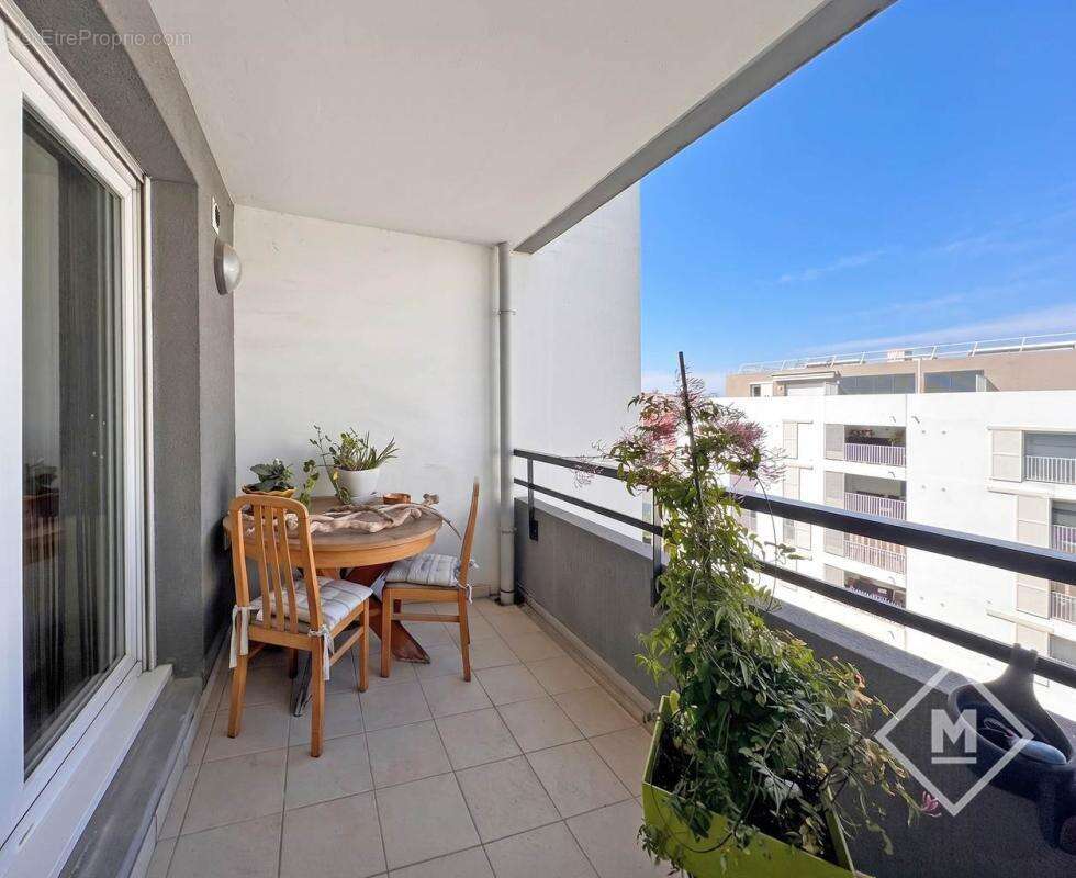 Appartement à MARSEILLE-8E