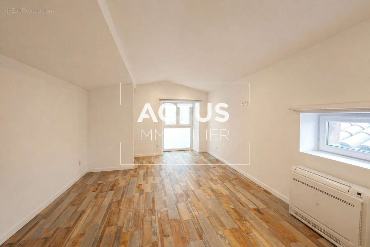 Maison 94 m² à Salon-De-Provence  - photo 6