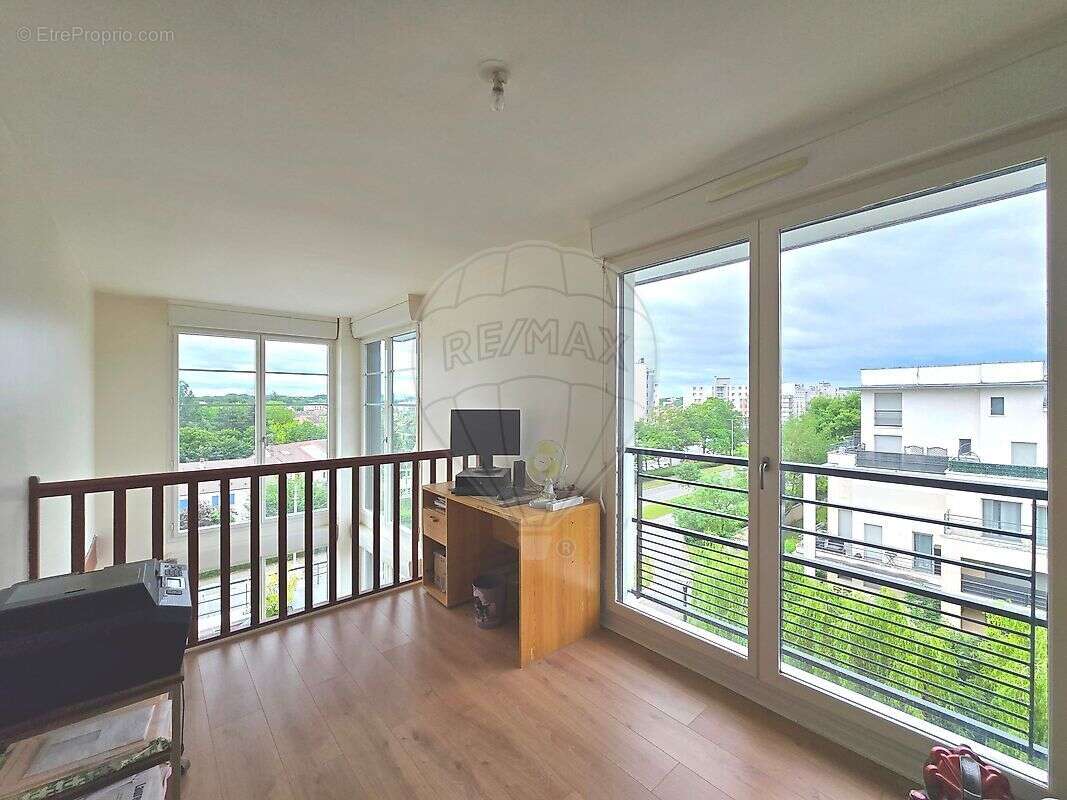 Appartement à ELANCOURT