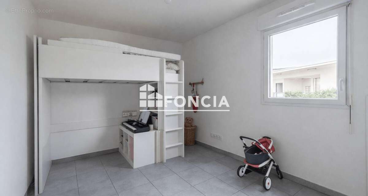Appartement à SAINT-JEAN-DE-VEDAS