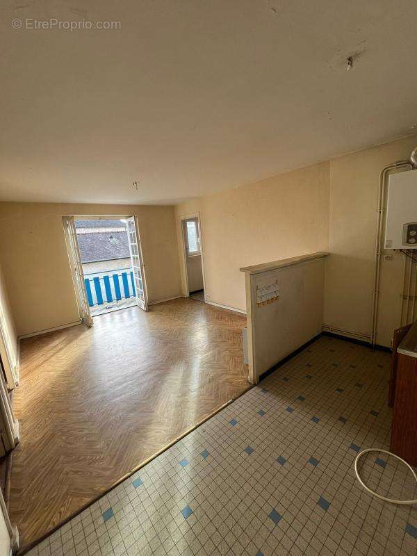 Appartement à PONTACQ