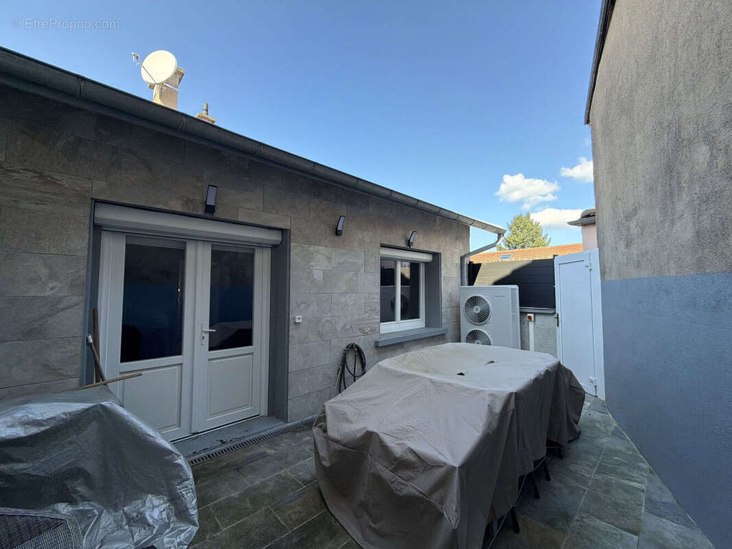 Photo 8 - Maison à COURS-LA-VILLE