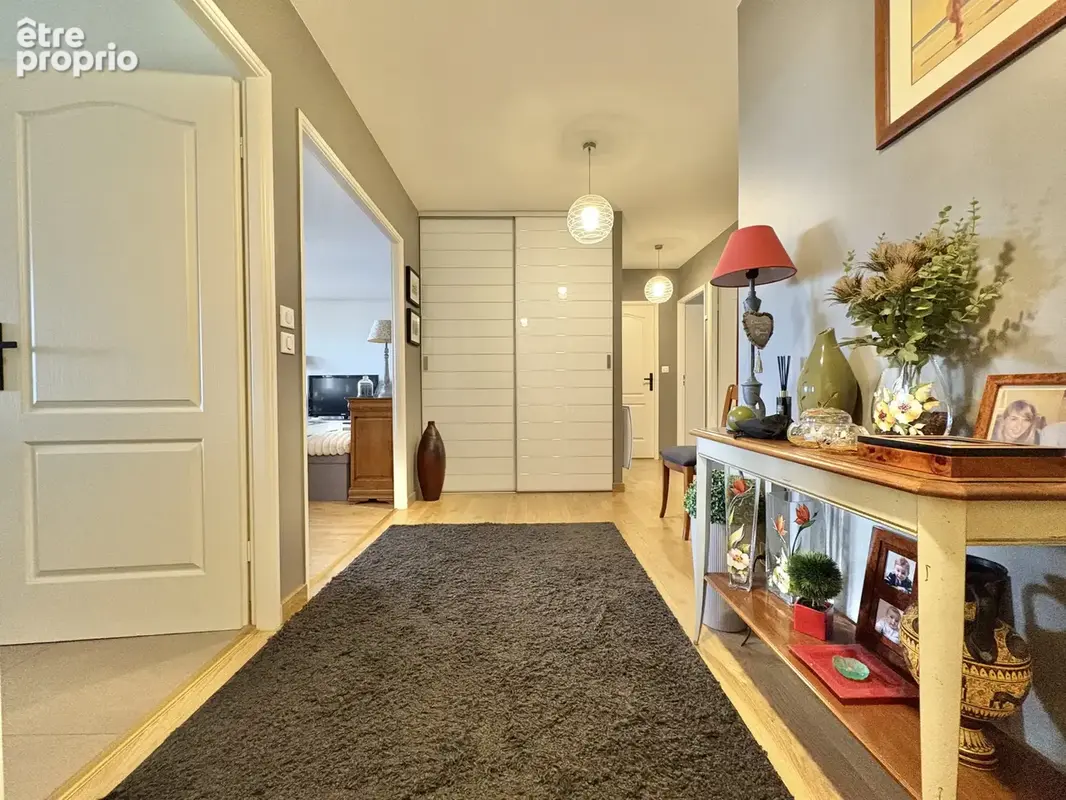Bel appartement avec terrasse et ascenseur - photo 9