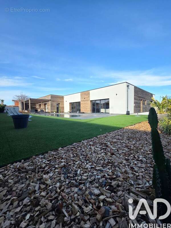 Photo 3 - Maison à PIA