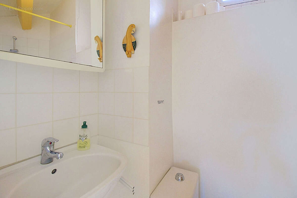 A VENDRE EN EXCLUSIVITE A CHATEAUDOUBLE - Charmante maison de village d'environ 100m² - photo 16