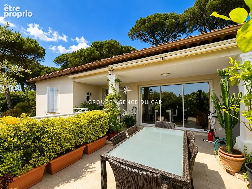 Appartement a vendre 3 pieces avec garage sur sainte maxime proche des commodites et du centre ville - photo 2