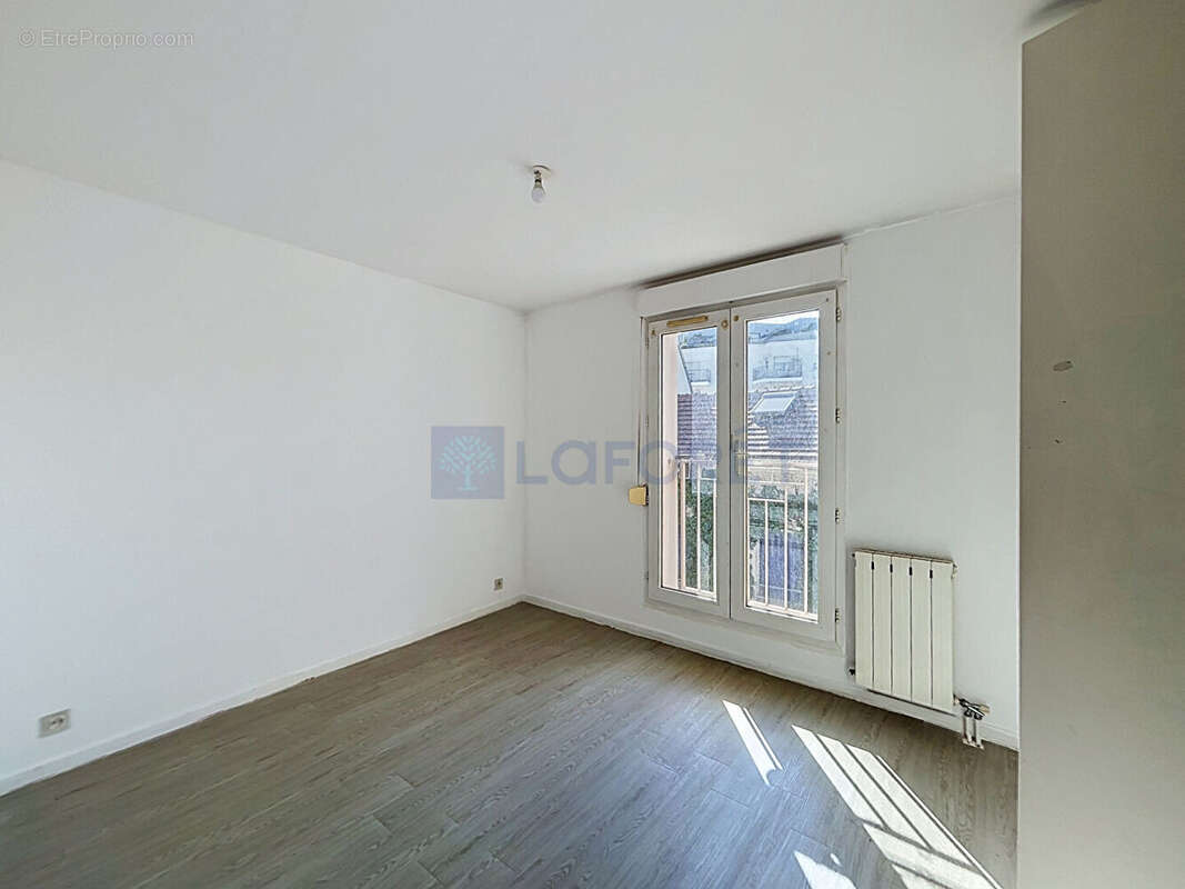 Appartement 2 pièces à vendre à Romainville - Secteur Mairie - photo 4