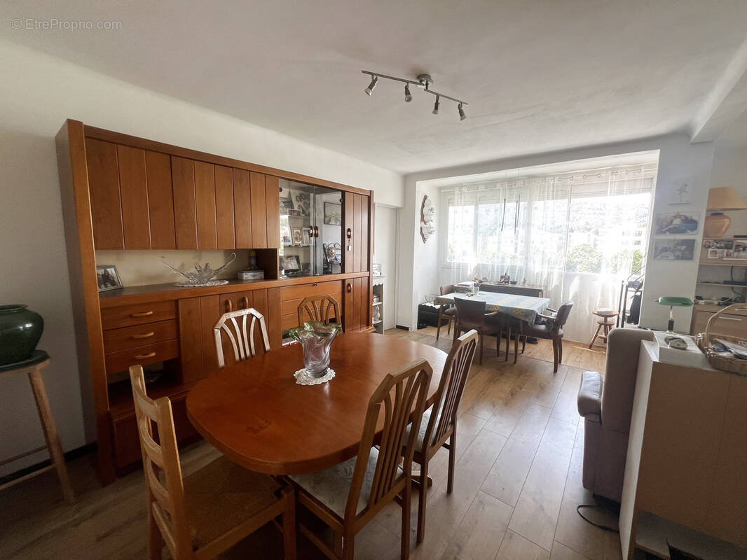 Appartement à AUBAGNE