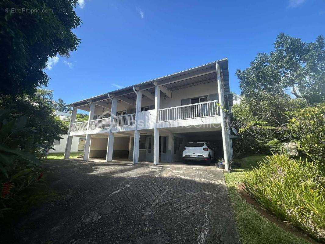 Maison à SAINT-DENIS