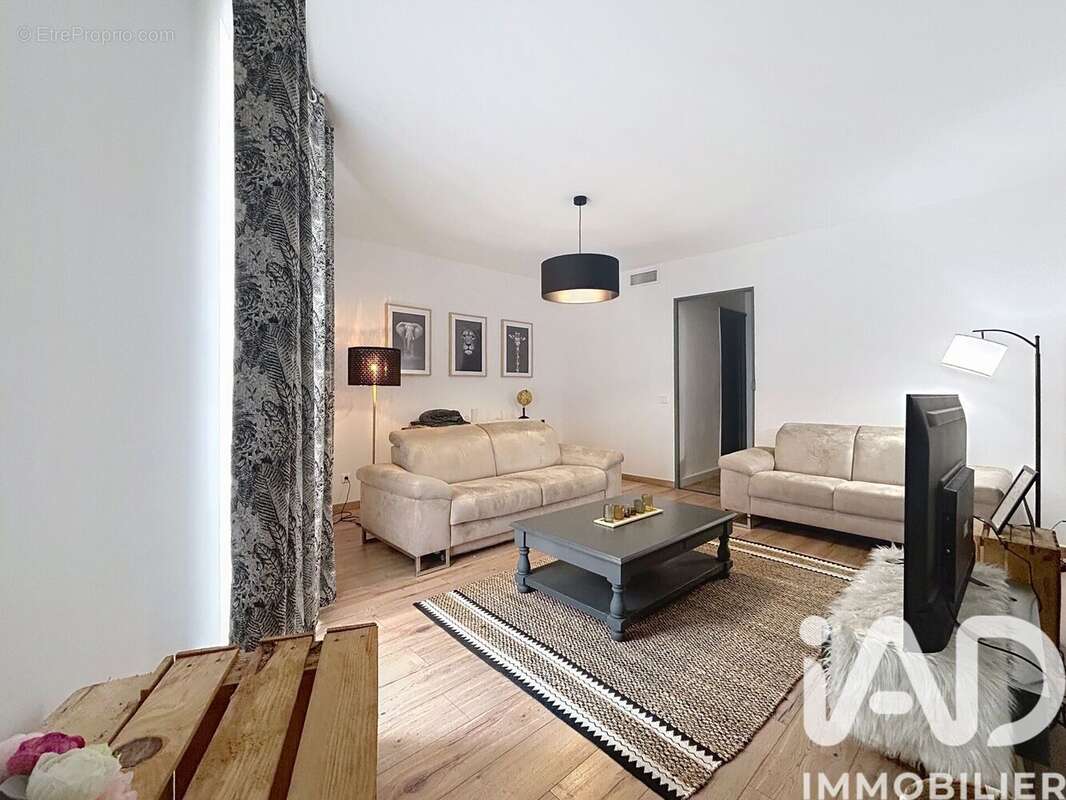 Photo 3 - Appartement à SAINT-CHINIAN