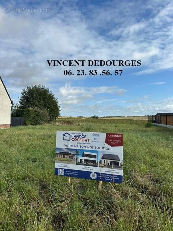 Terrain à CROISILLES