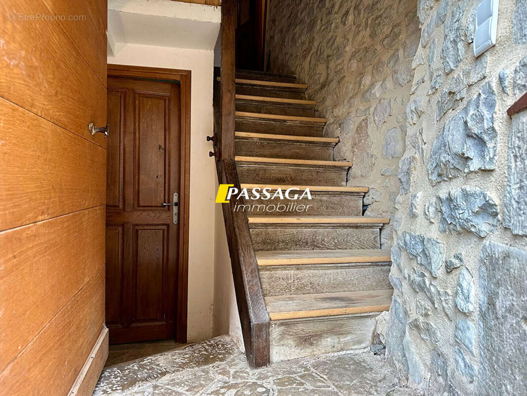 A VENDRE - Maison d'habitation de type 3 et jardin - RECOULES PREVINQUIERES - photo 2