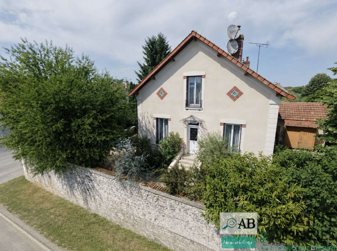 Maison à MAREUIL-LES-MEAUX