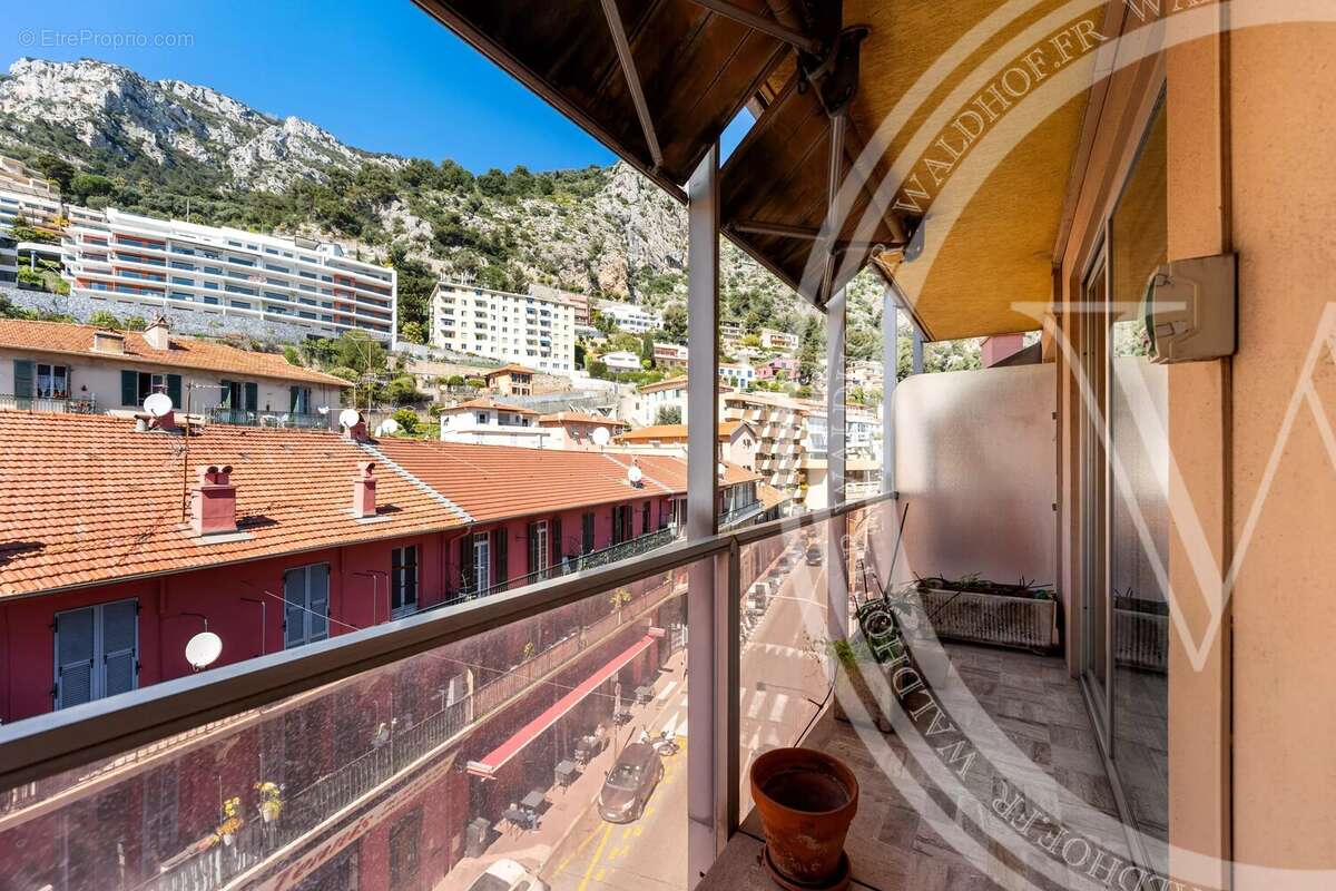 Appartement à ROQUEBRUNE-CAP-MARTIN