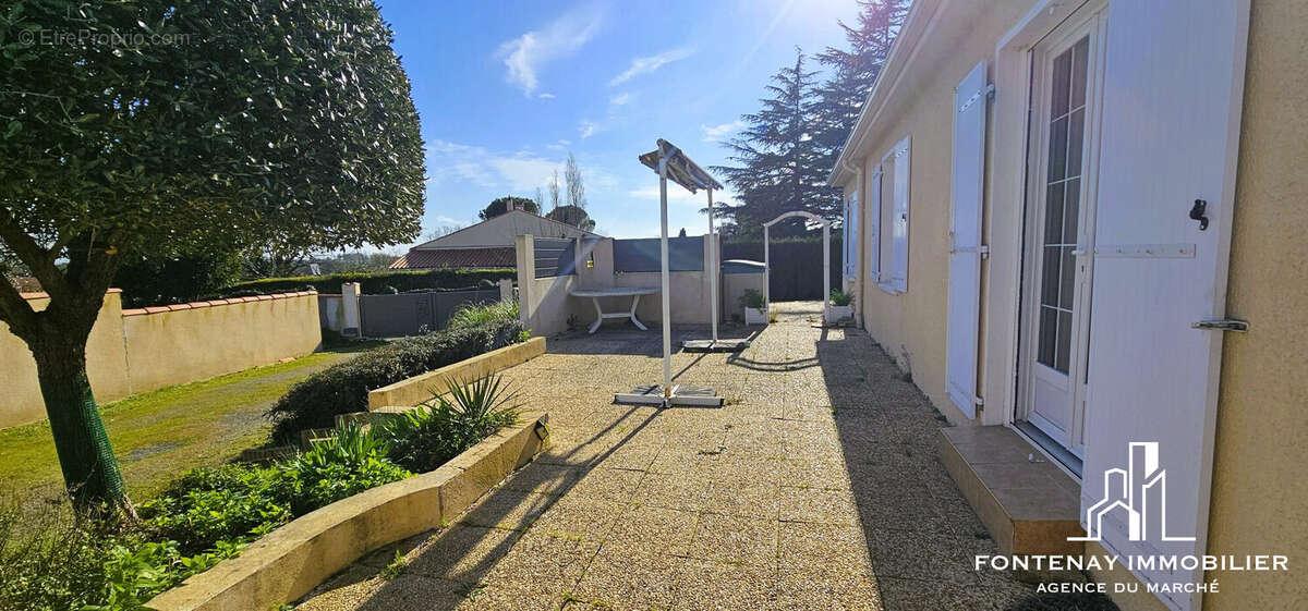 Maison à LONGEVES